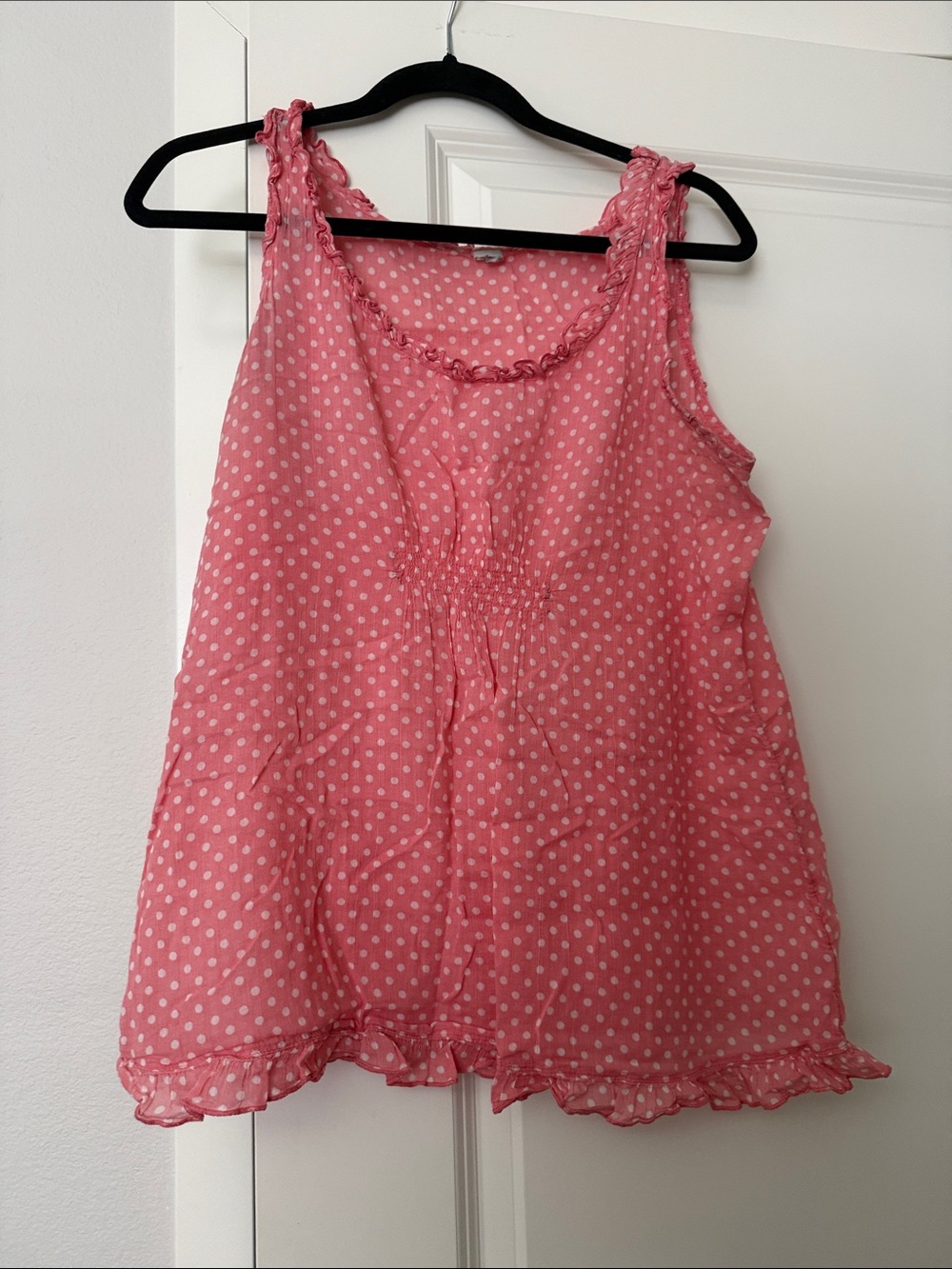 Women’s coral Polka Dot Sleeveless Ruffle Tank